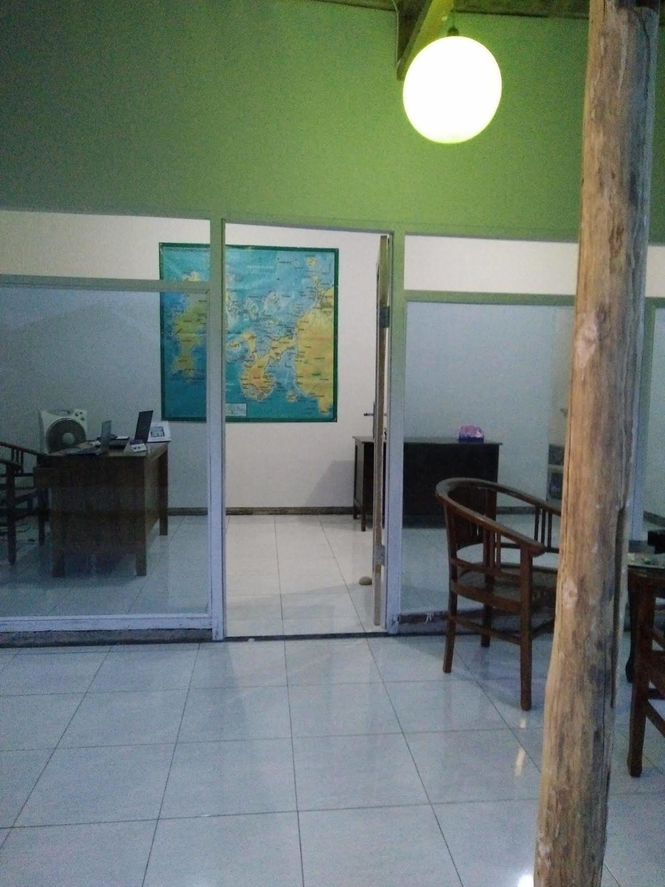 Cahaya Adrian Near Komodo Airport Labuan Bajo Exterior photo